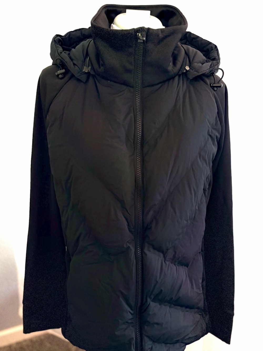 Athleta Inlet Quilted Jacket with Removable Hood - Picture 2 of 14